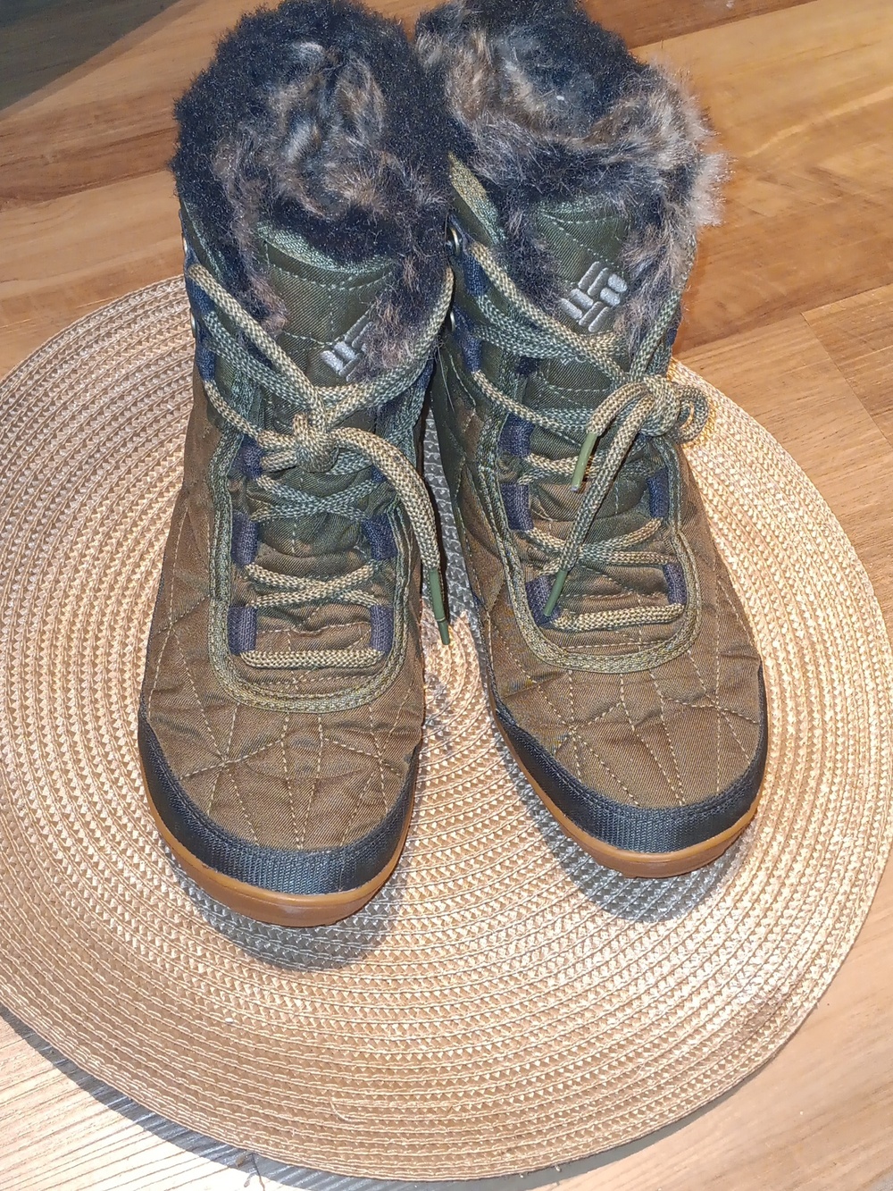 Columbia Women's Quilted Faux-Fur Lace-Up Winter Boots - Olive